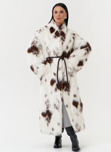Пальто из эко меха с анималистичным принтом