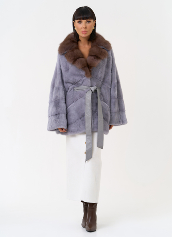 Женская шуба из меха норки с воротником из меха куницы