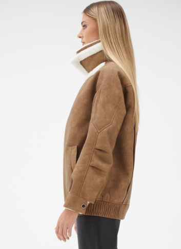 Женская дубленка из эко кожи с воротником стойкой