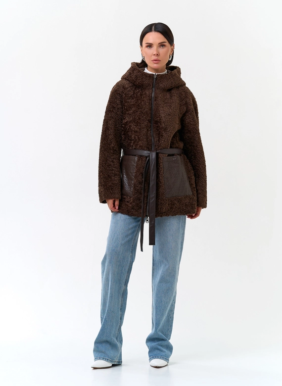 Женская дубленка из экомеха с карманами из экокожи фото