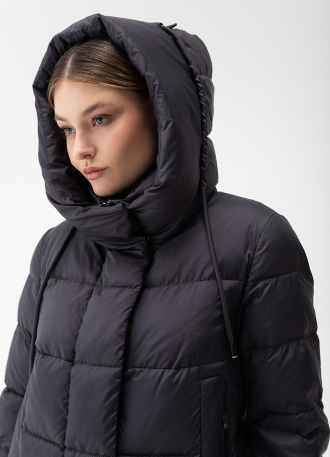 Пуховик женский с капюшоном  модель № 28010 универмаг малина