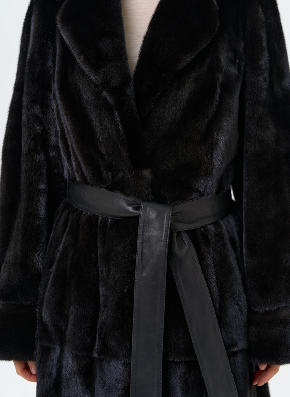 Женская шуба из меха норки blackglama с поясом