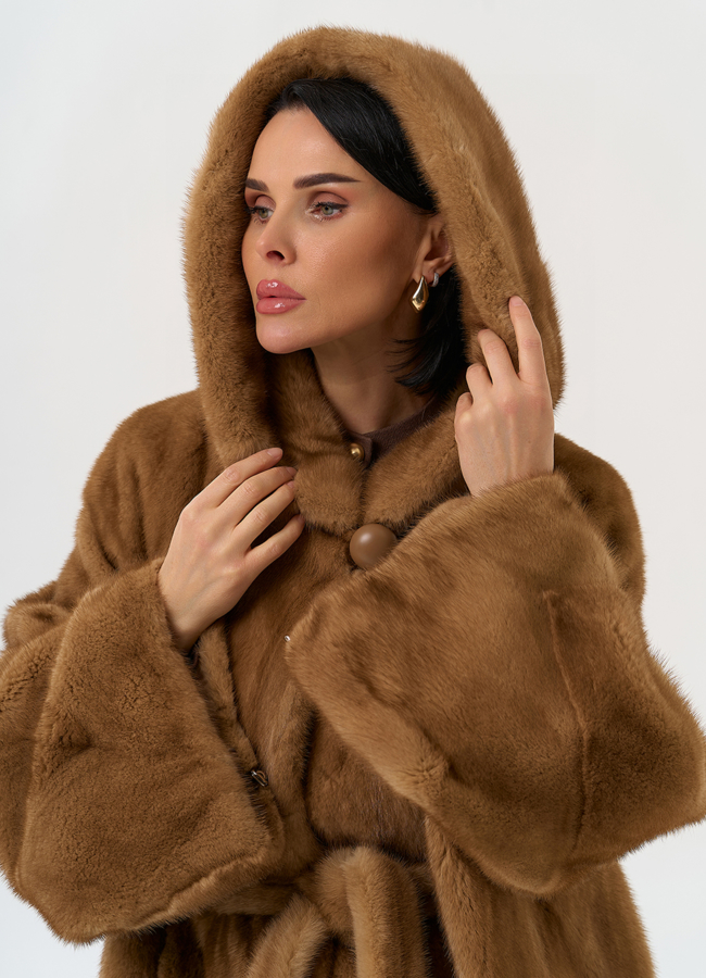 Шуба из меха норки с капюшоном модель № 32153 универмаг малина