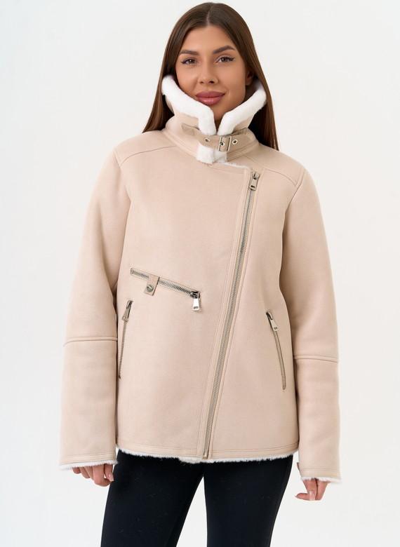 Светлая дубленка из эко замши