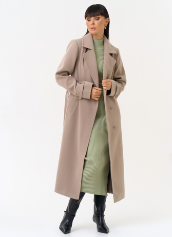 Женское пальто бежевого цвета с поясом