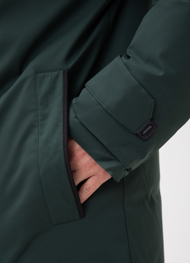 Мужской пуховик с капюшоном из меха енота модель № 28402 универмаг малина