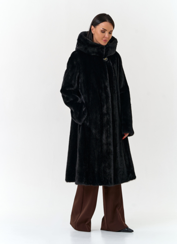 Шуба из меха норки с капюшоном