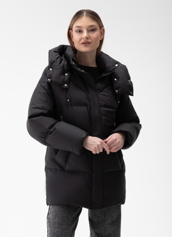 Женский пуховик с капюшоном 