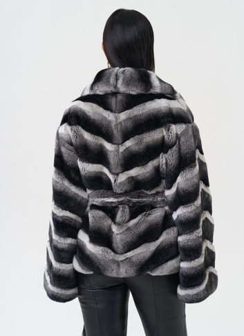 Женская шуба из меха кролика