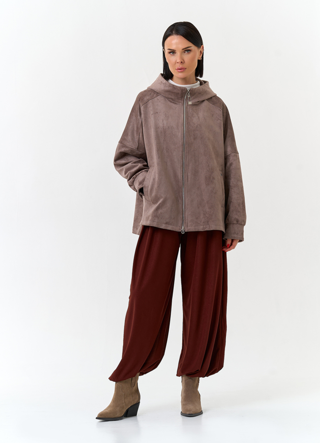 фото Женская куртка из эко замши с капюшоном модель № 32880