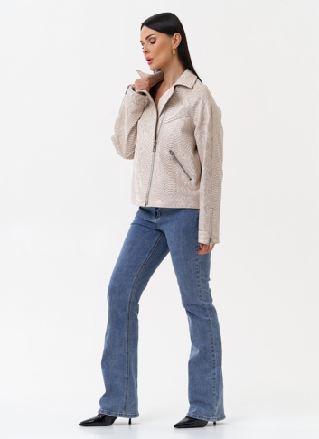 Светлая куртка из натуральной кожи с принтом змея