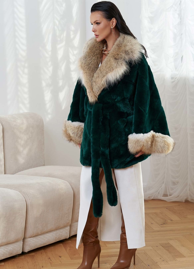 Шуба из кролика с отделкой из меха койота модель № 28903 в рассрочку