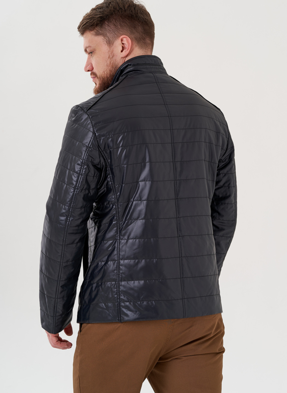 Куртка мужская черного цвета 