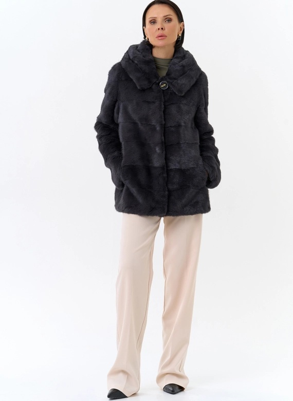 Куртка из меха норки с капюшоном