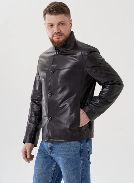 Мужская кожаная куртка черного цвета 